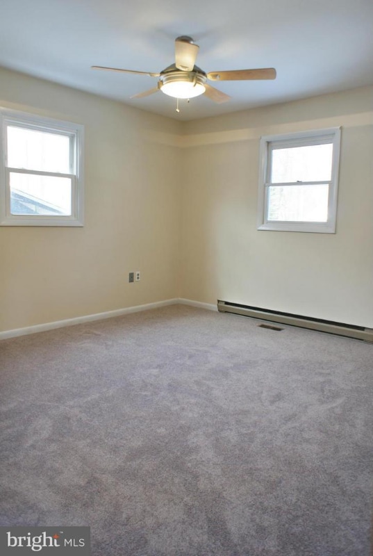 Building Photo - 8218 Heron Ln