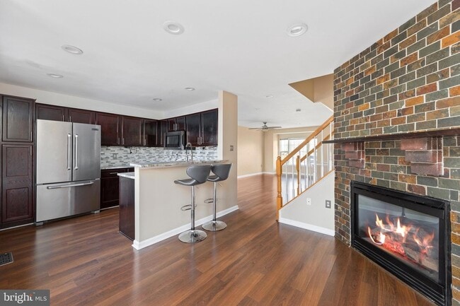Building Photo - 3343 Cape May Ct