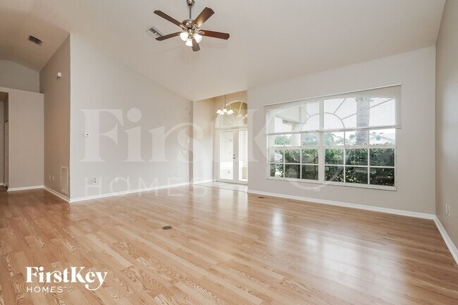Building Photo - 17528 Braddock Rd