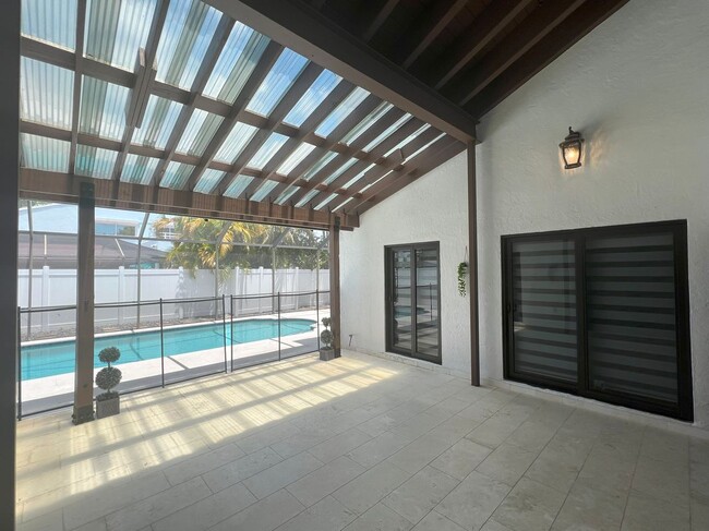 Building Photo - 8735 SW 54th Terrace
