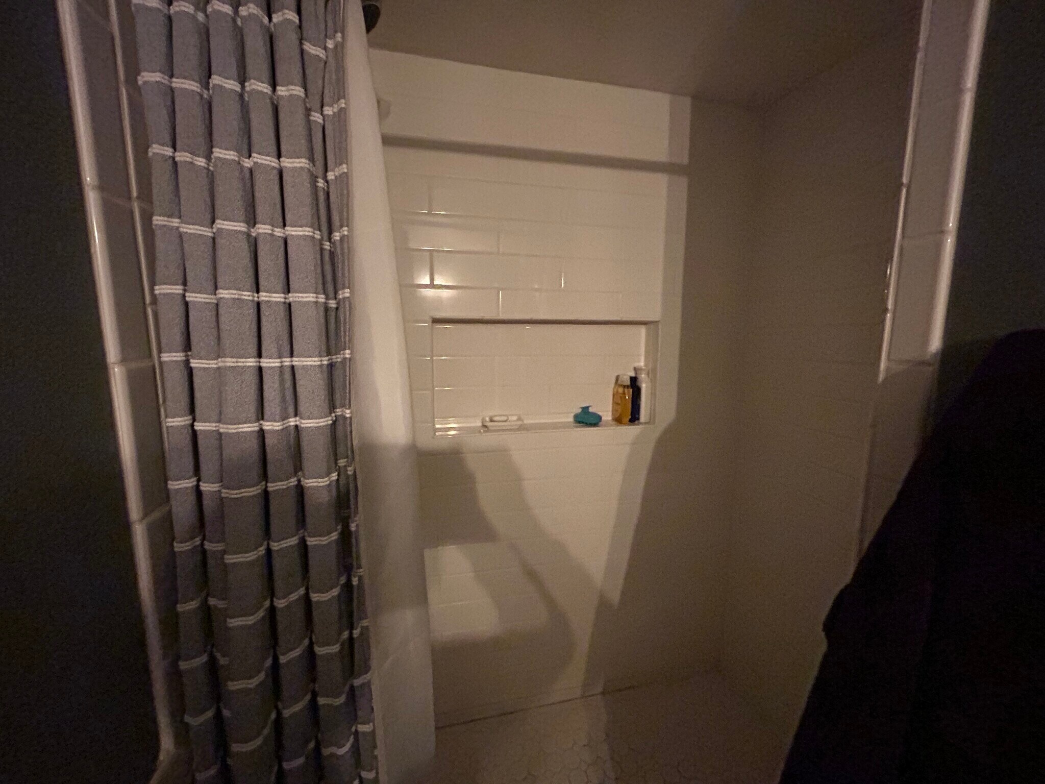 Full bathroom with shower - 3846 NE Maywood Pl