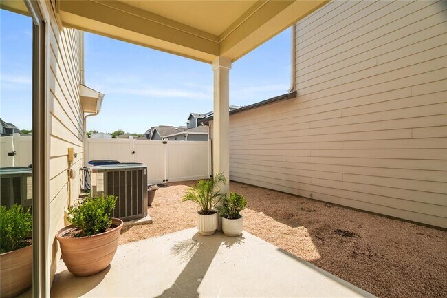 Building Photo - 7704 Norah Dr