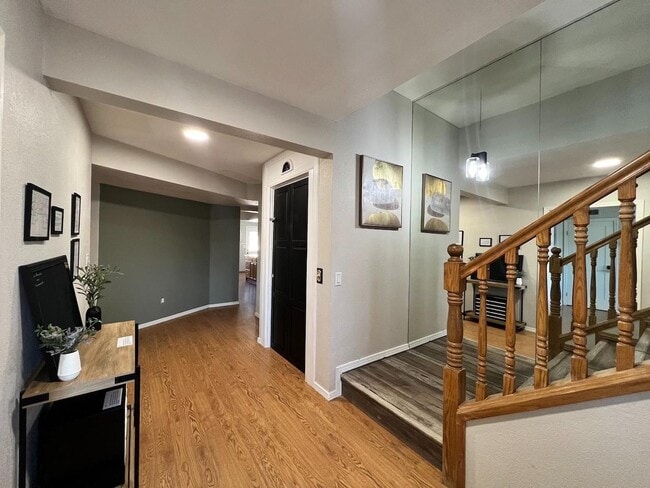 Building Photo - 5124 W Harmont Dr