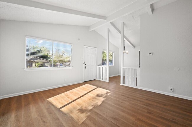 Building Photo - 2208 Deadwood Dr