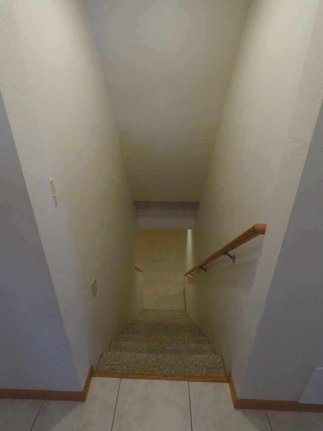 Building Photo - 3035 Martin Rd