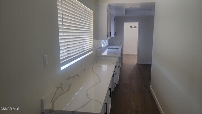 Building Photo - 2075 Sierra Pl