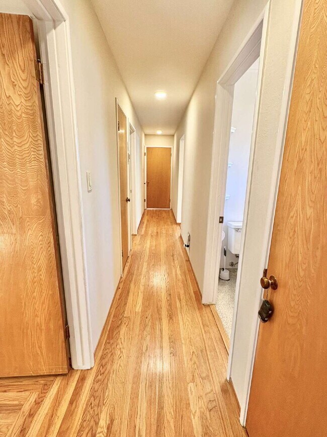 Building Photo - Peaceful Charmer Single-Story Retreat in Vallejo