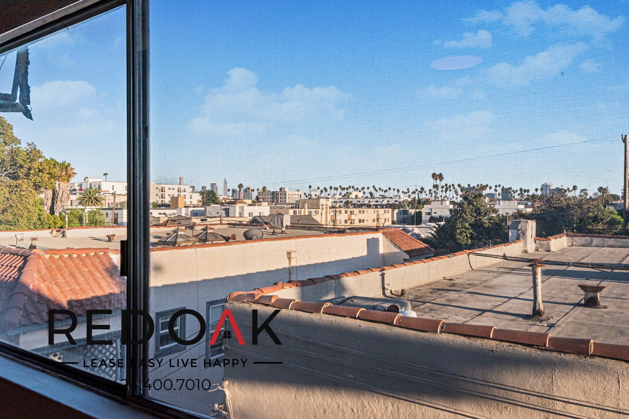 Building Photo - 511 N Kenmore Ave