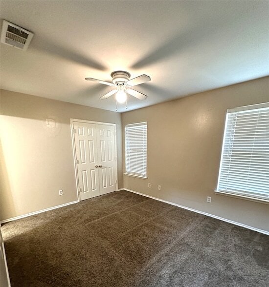 Building Photo - 822 Savage Dr