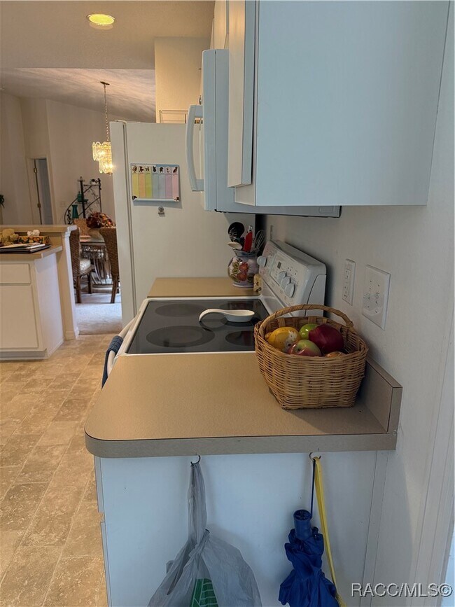 Building Photo - 2858 E Marcia St