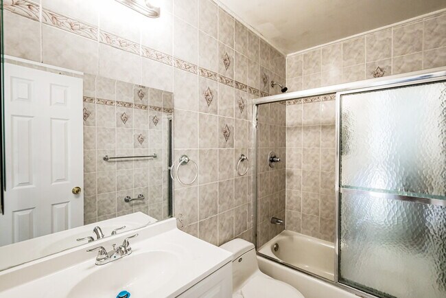 Building Photo - 3327 Bonito Ln