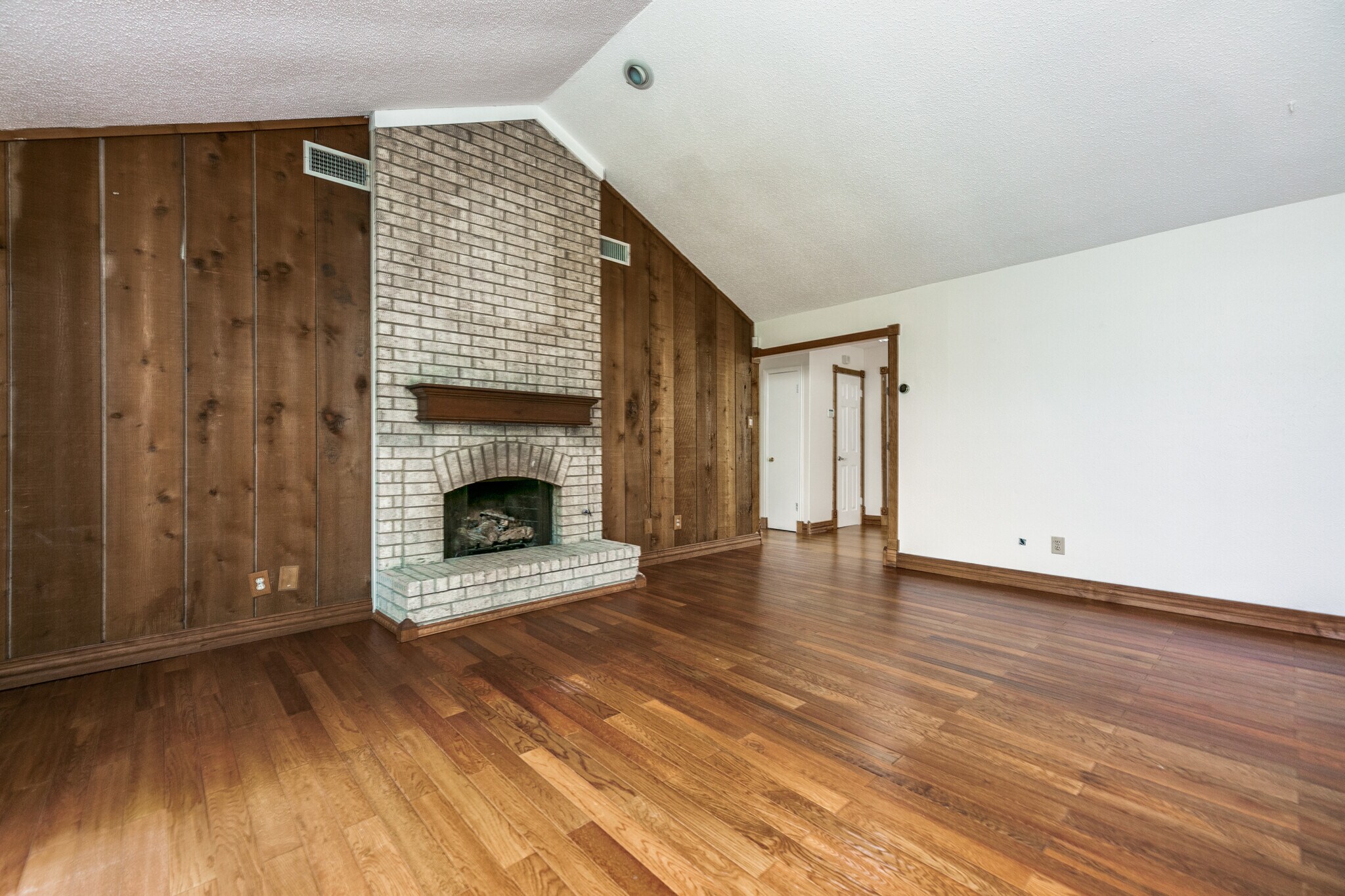 Building Photo - 1607 Heather Glen Ct
