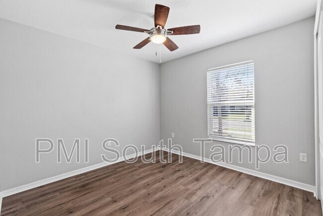 Building Photo - 10602 Massimo Dr