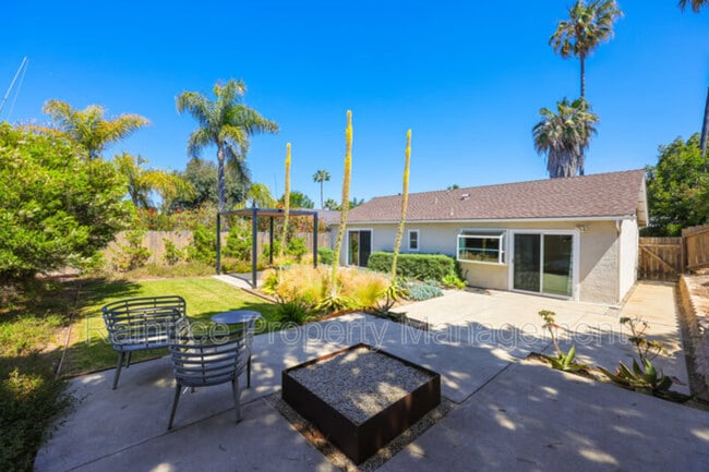 Building Photo - 1731 Rogue Isle Ct