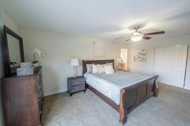 Building Photo - 1915 Washington St