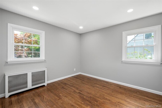 Building Photo - 258 Gilling Rd