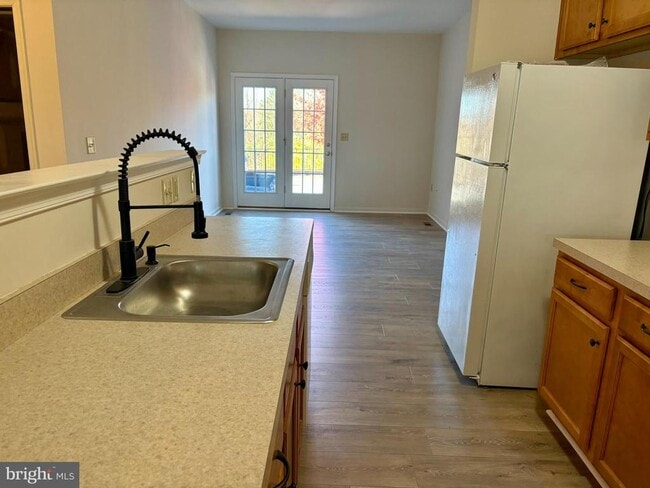 Building Photo - 2148 Danville Dr