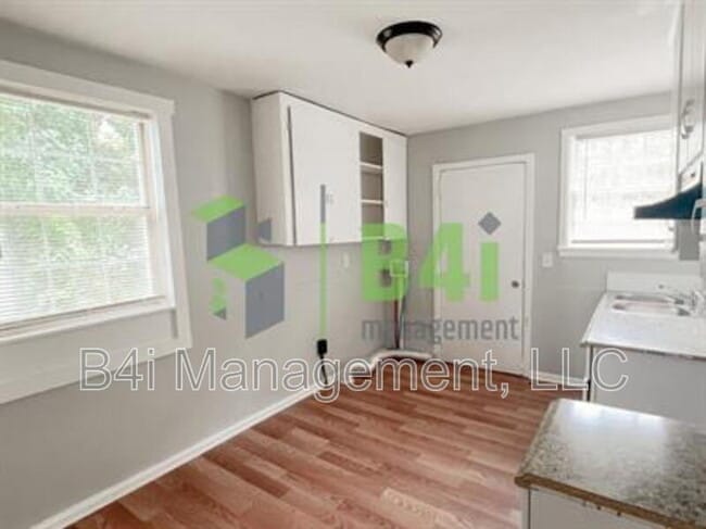 Building Photo - 159 Munson Dr