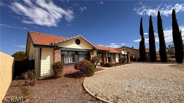 Building Photo - 13677 Ivanpah Rd