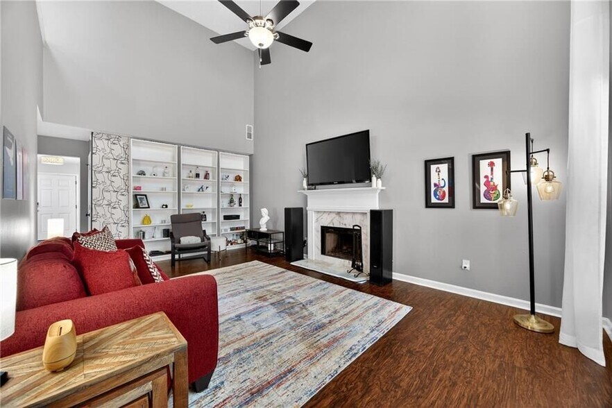 Building Photo - 9899 Vista Cir