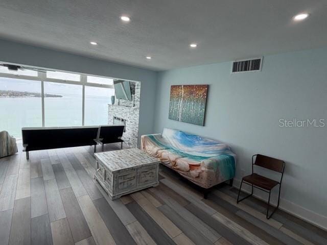 Building Photo - 7200 Sunshine Skyway Ln S