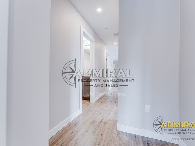 Building Photo - 3 Strafford Rd