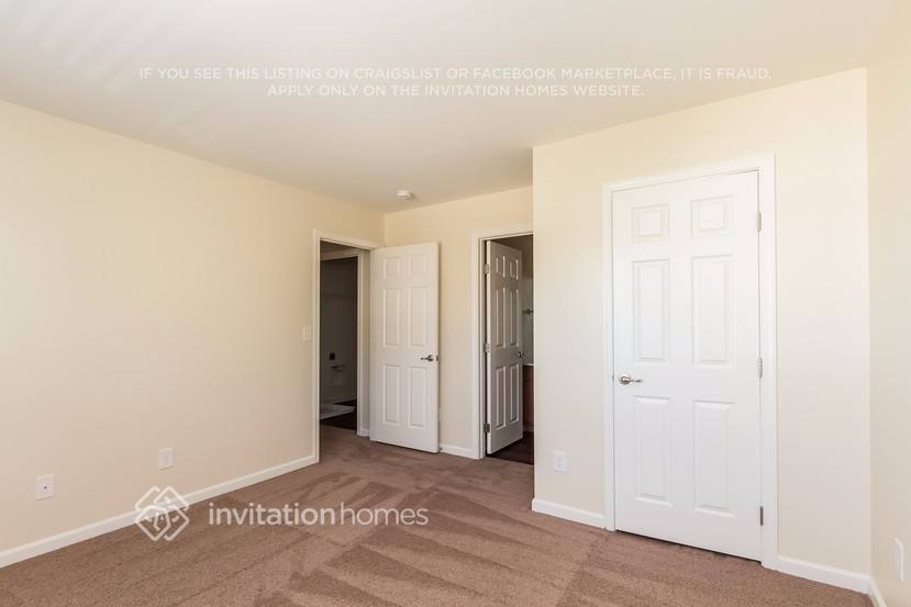 Building Photo - 156 Gilden Way