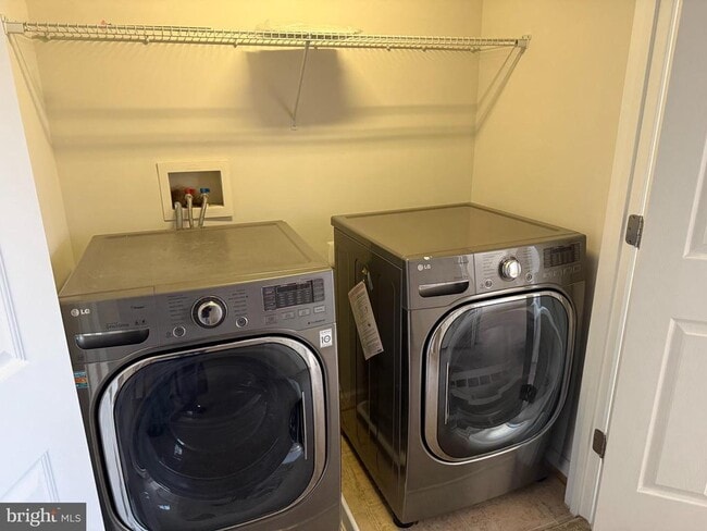 Building Photo - 6764 Green Mill Way