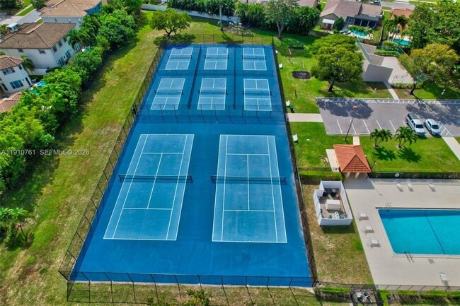 Building Photo - 9721 Majestic Way