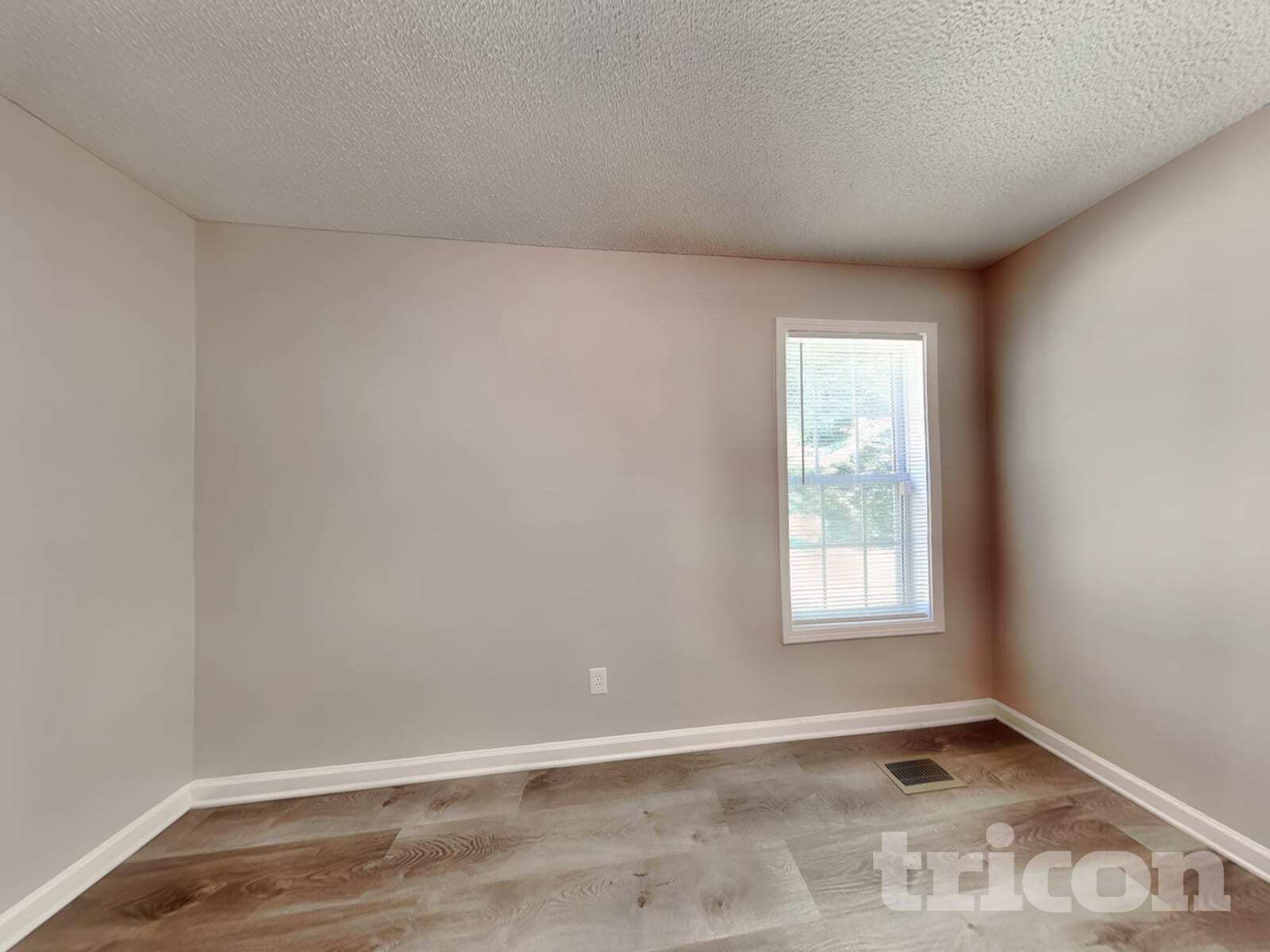 Building Photo - 5119 Daffodil Ln