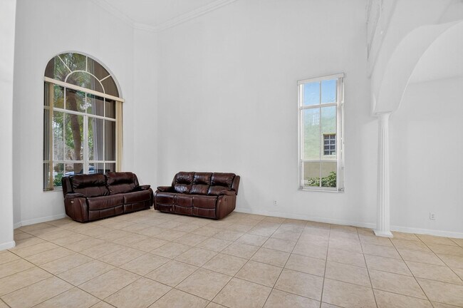 Building Photo - 4795 S Classical Blvd