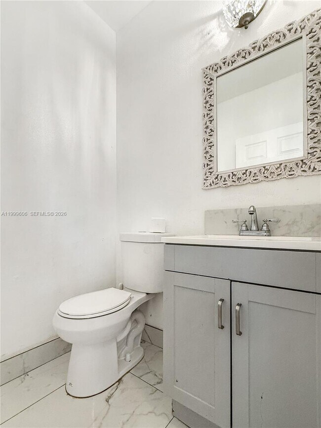 Building Photo - 2579 SW 85th Ave