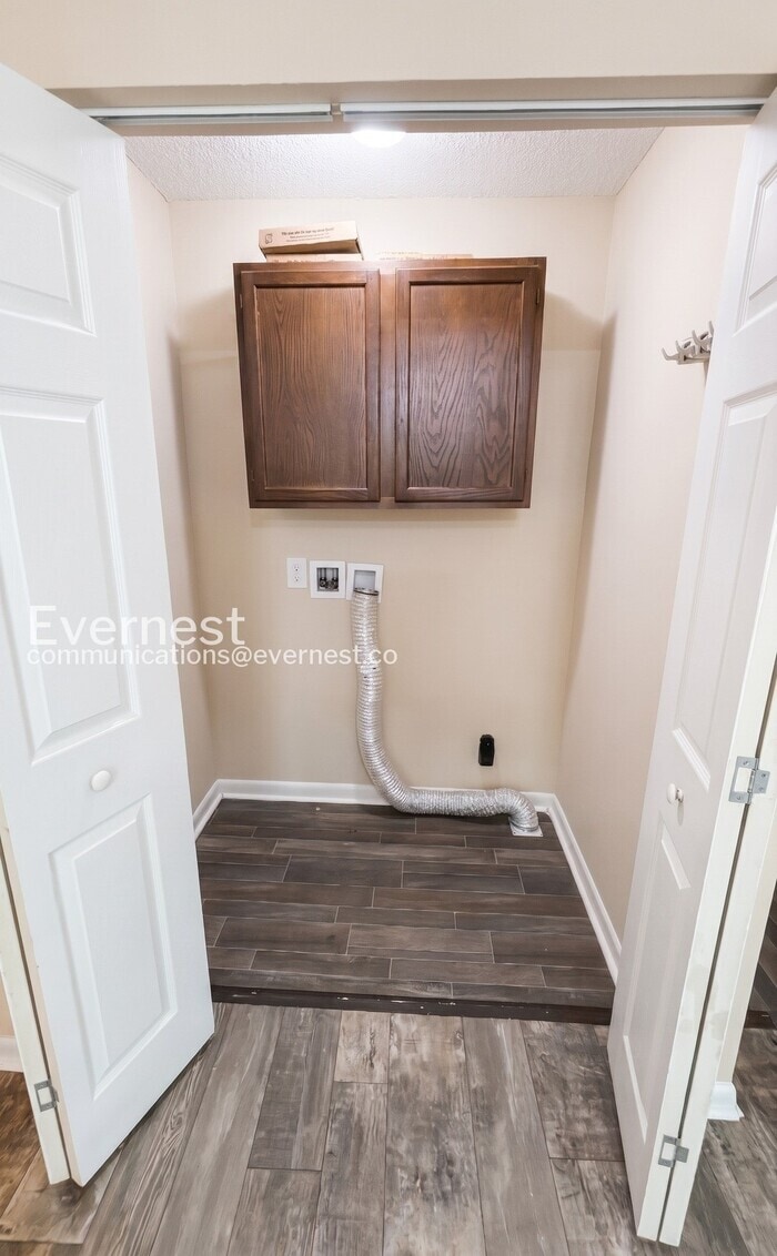 Building Photo - 1710 Ichabod Ln