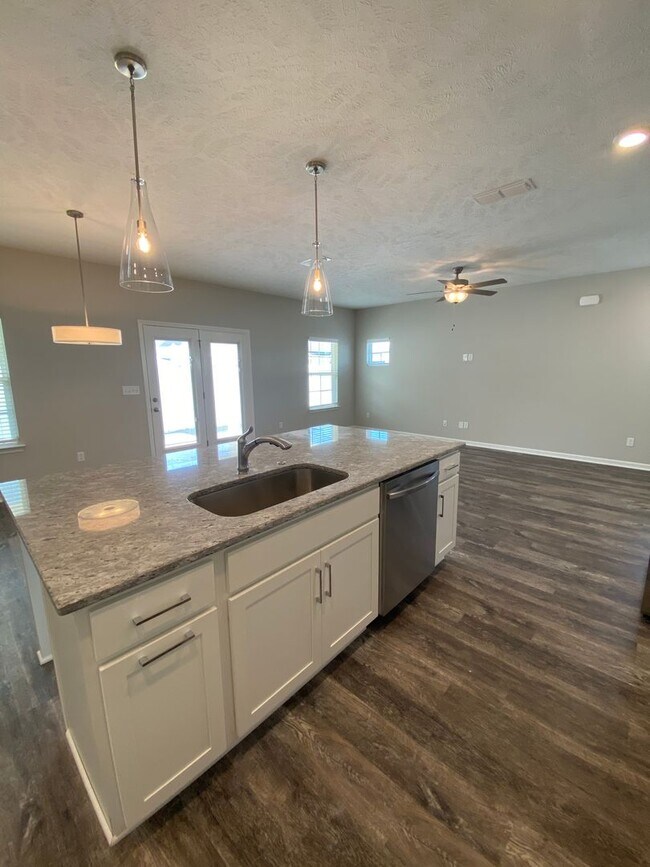 Building Photo - 1802 Streamsong Dr