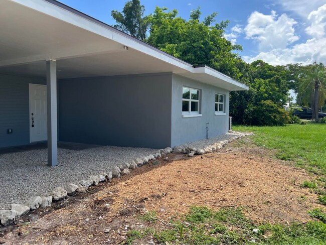 Building Photo - 2148 Aldridge Ave