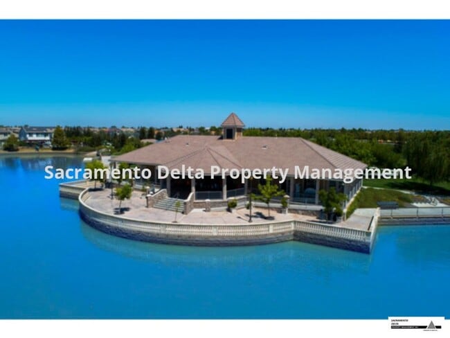 Building Photo - 2bed/2.5bath Model Home in West Sac Development