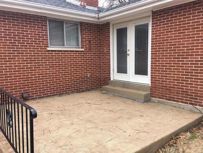 Building Photo - 4739 Butler Hill Rd