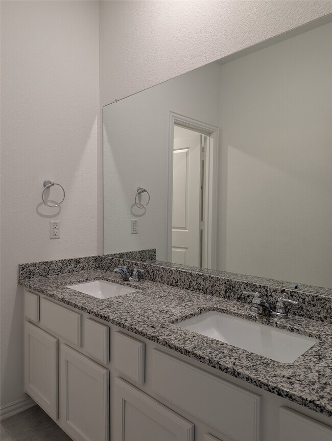 Building Photo - 10503 Dolce Ln