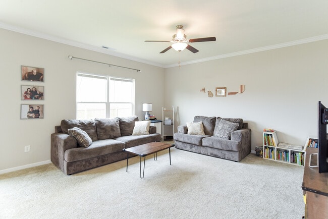 Building Photo - 1908 Porter Dr