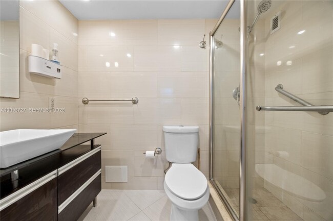 Building Photo - 3001 S Ocean Dr