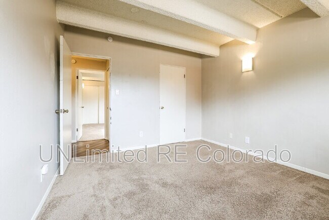 Building Photo - 2401 S Gaylord St