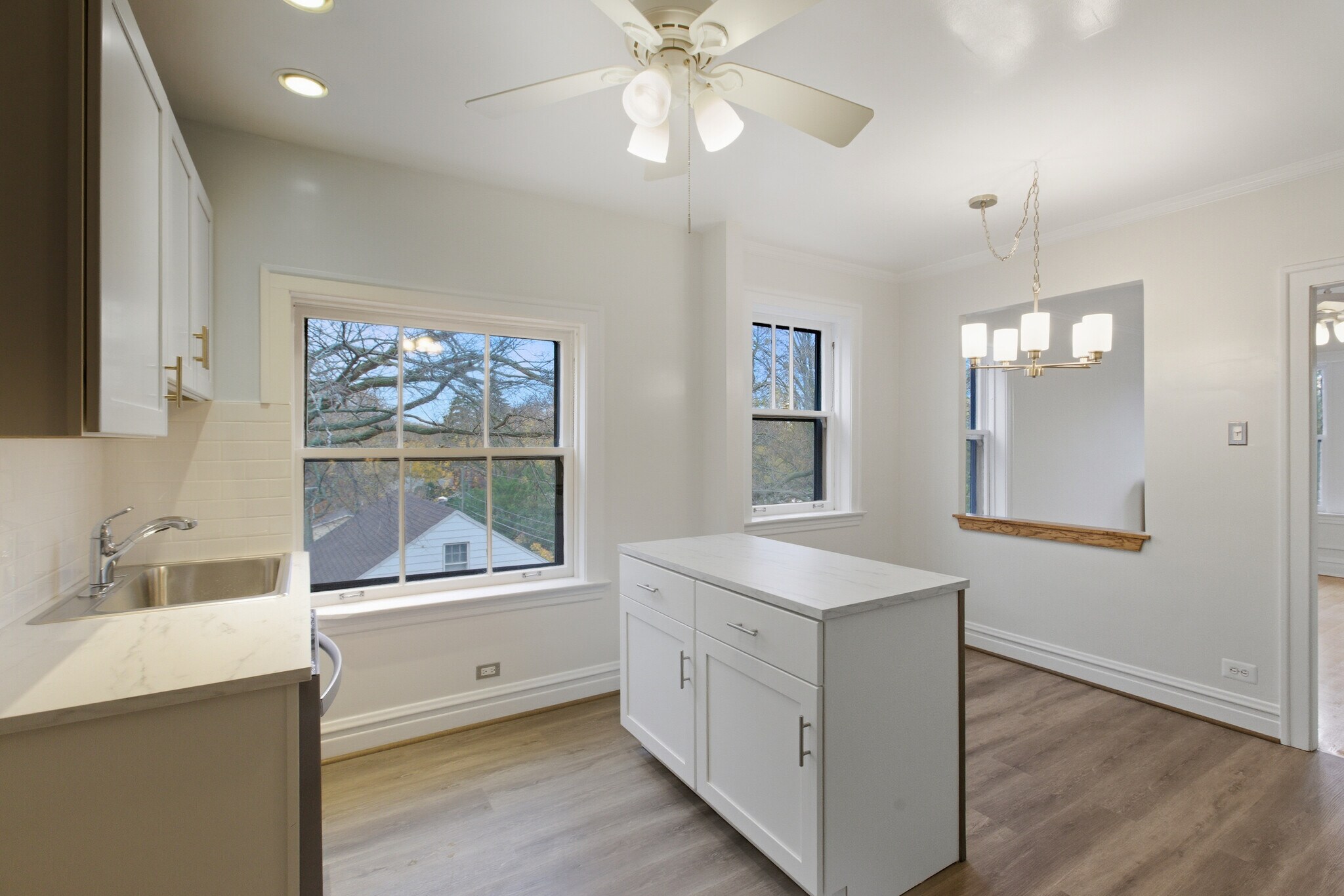 Building Photo - 1507 Dobson St