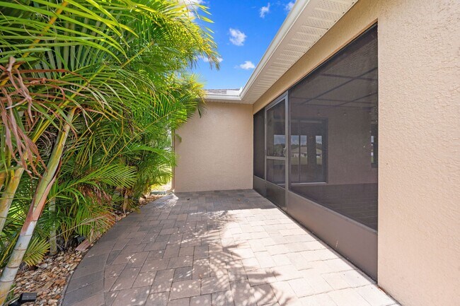 Building Photo - Charming 3 Bedroom 2 Bath Home - Sawgrass ...