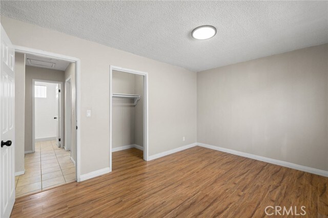 Building Photo - 207 Flora St