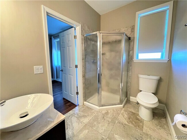 Building Photo - 5983 Paradise Cir