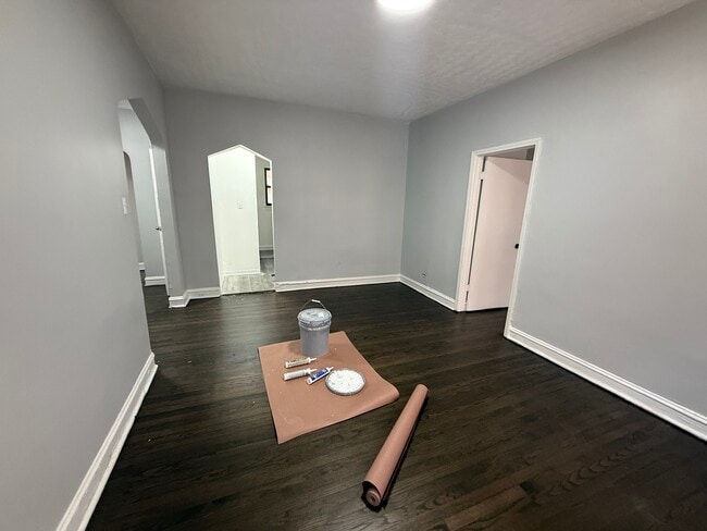 Building Photo - 5248 S Drexel Ave