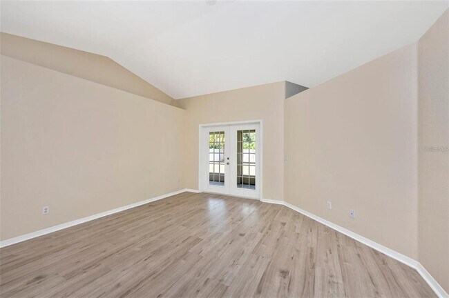 Building Photo - 4382 Sunburst Ave