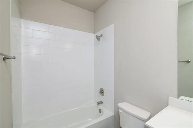 Building Photo - 744 Wheatfield Dr