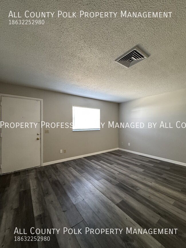Building Photo - 422 Ellerbe Way