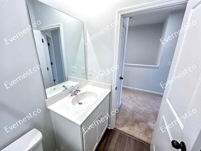 Building Photo - 2671 Whistler Wy NE